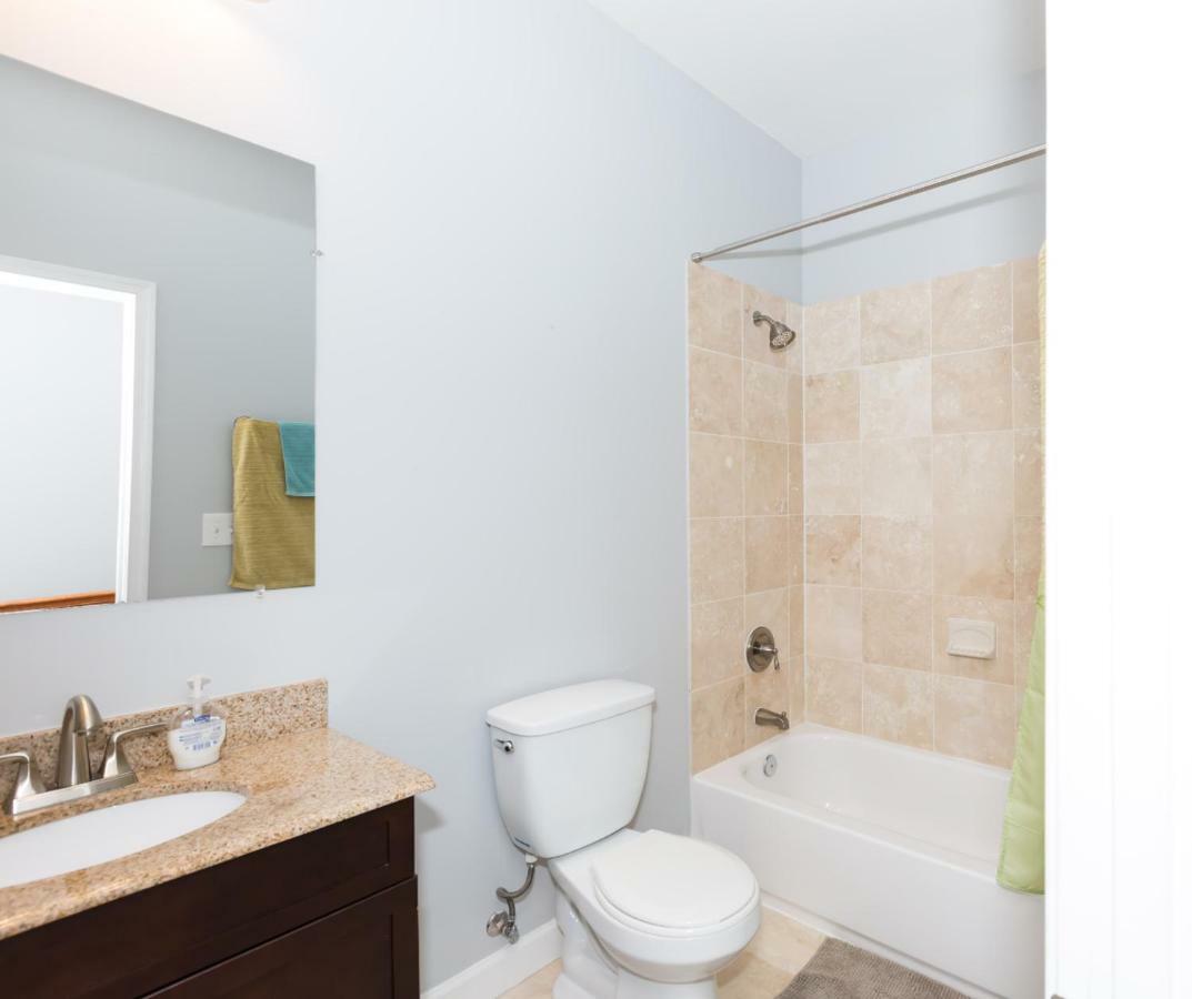 Steps To Convention Center, Downtown Dc, And Metro Station: Private And Comfortable Bedroom/Bathroom Washington Eksteriør billede