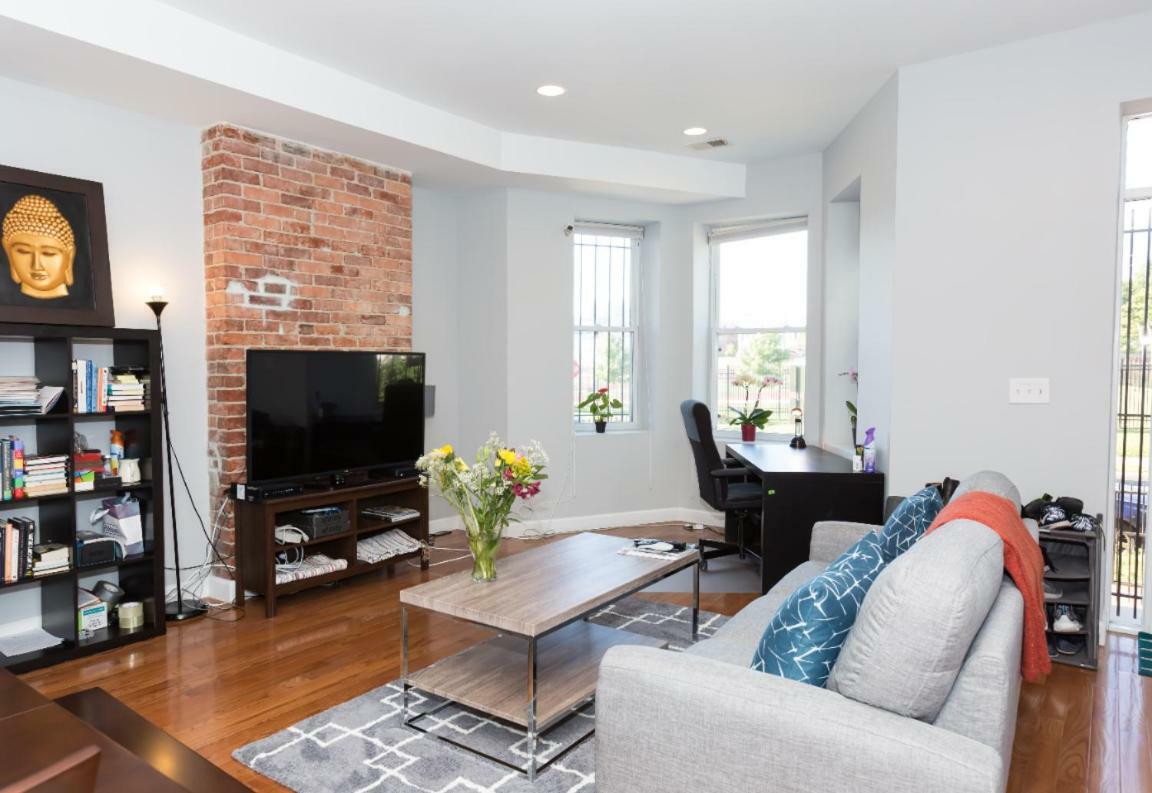 Steps To Convention Center, Downtown Dc, And Metro Station: Private And Comfortable Bedroom/Bathroom Washington Eksteriør billede