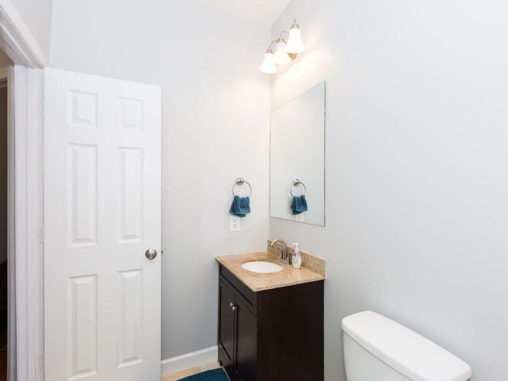 Steps To Convention Center, Downtown Dc, And Metro Station: Private And Comfortable Bedroom/Bathroom Washington Eksteriør billede