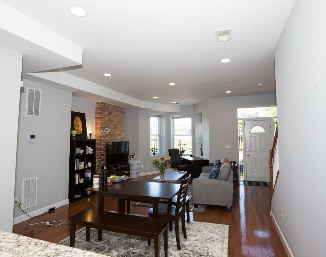 Steps To Convention Center, Downtown Dc, And Metro Station: Private And Comfortable Bedroom/Bathroom Washington Eksteriør billede